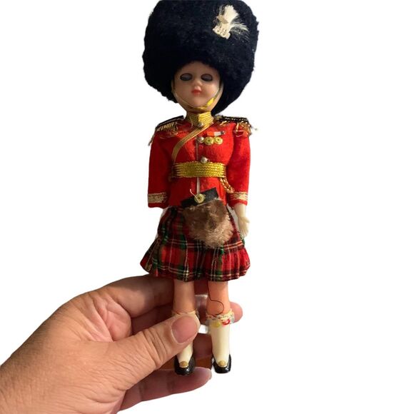 Set of 6 ethnic dolls. Measures 9 inches to 8 inches. - Picture 4 of 8